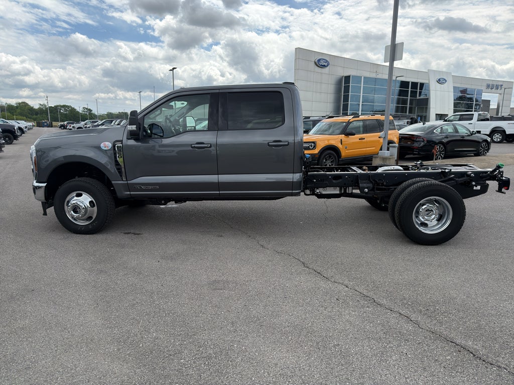2026 Ford F-350 F-350® LARIAT®