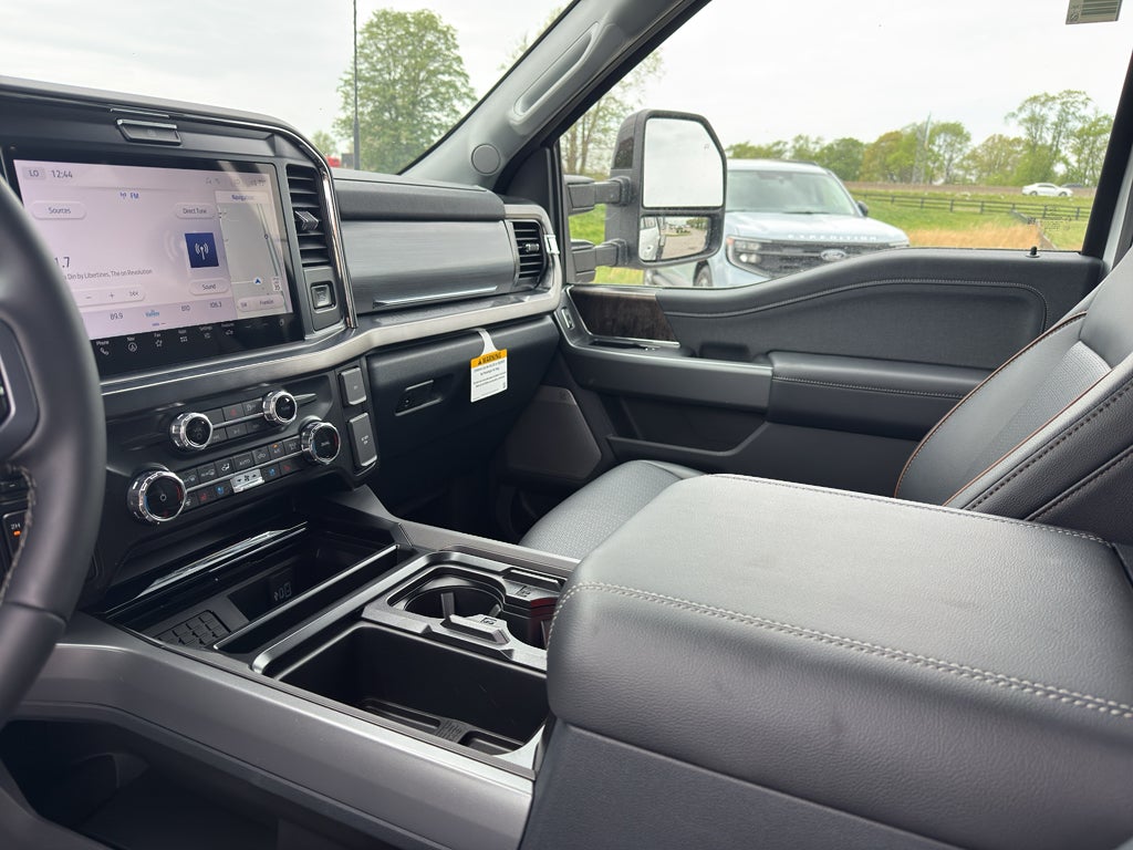 2026 Ford F-350 F-350® LARIAT®