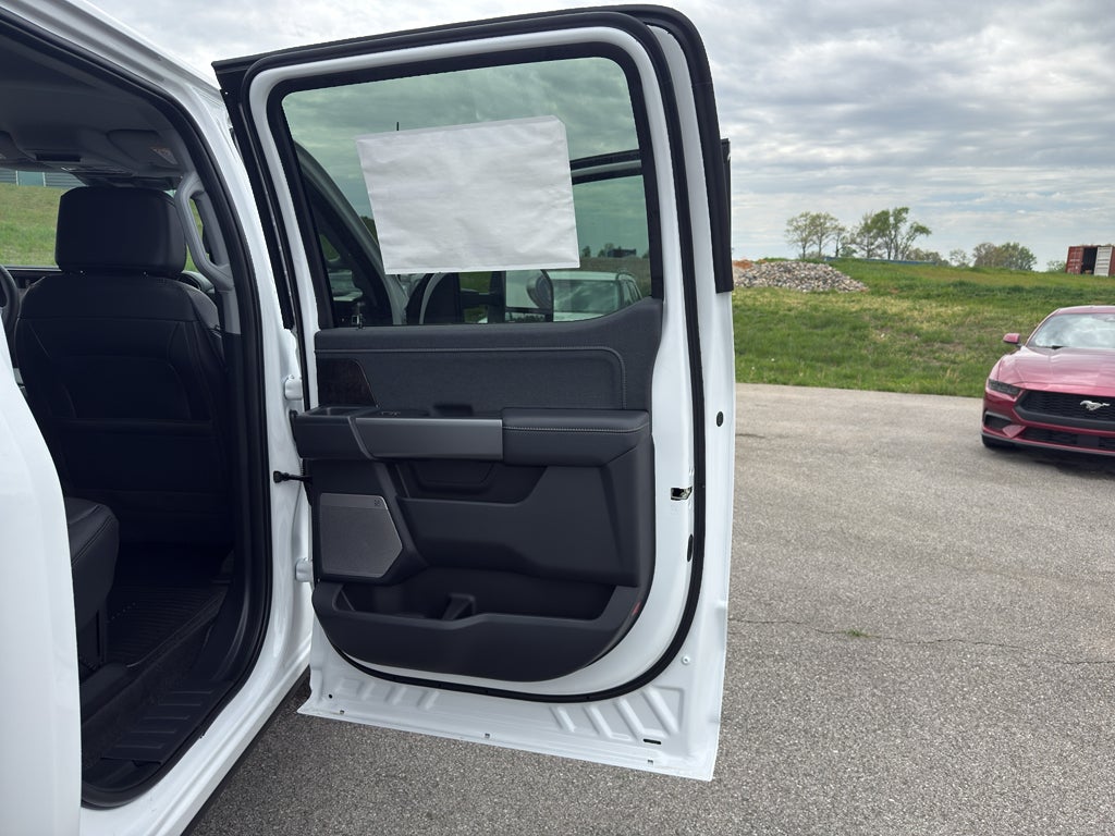 2026 Ford F-350 F-350® LARIAT®