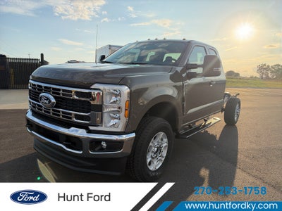 2027 Ford F-350 F-350® XLT