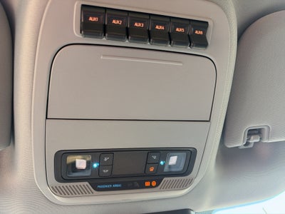 2027 Ford F-350 F-350® XLT