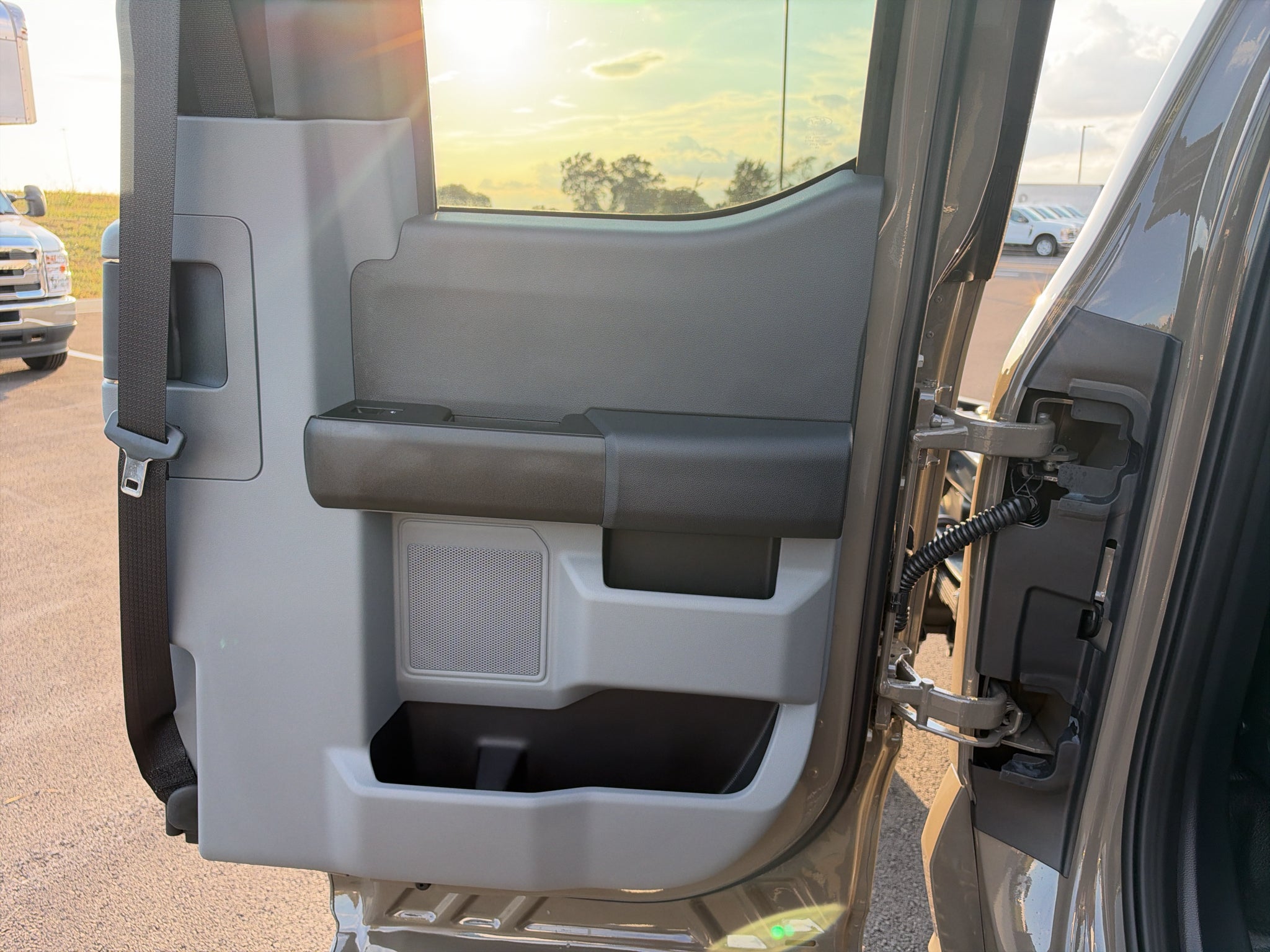 2027 Ford F-350 F-350® XLT