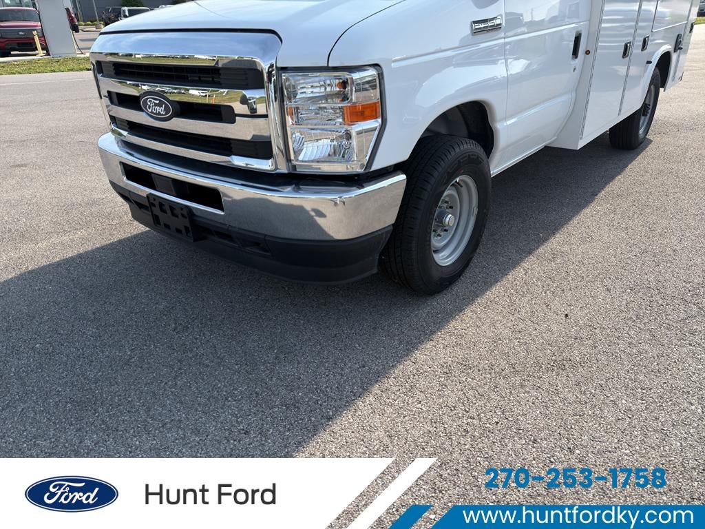 2026 Ford Econoline E-350 SRW