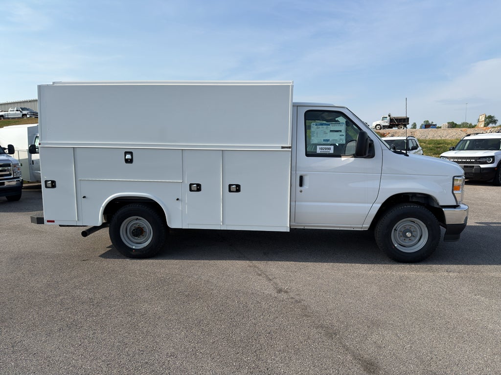 2026 Ford Econoline E-350 SRW