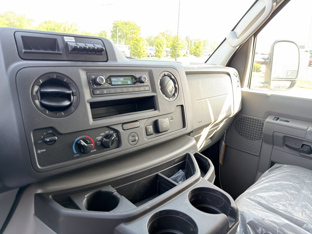 2026 Ford Econoline E-350 SRW