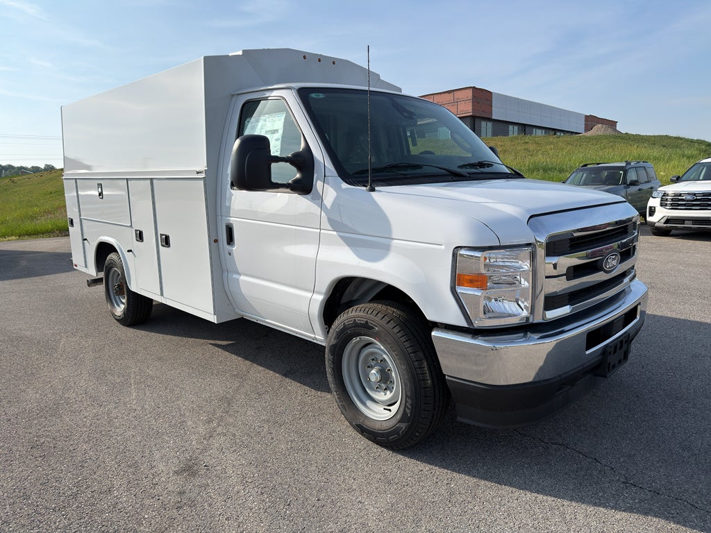 2026 Ford Econoline E-350 SRW