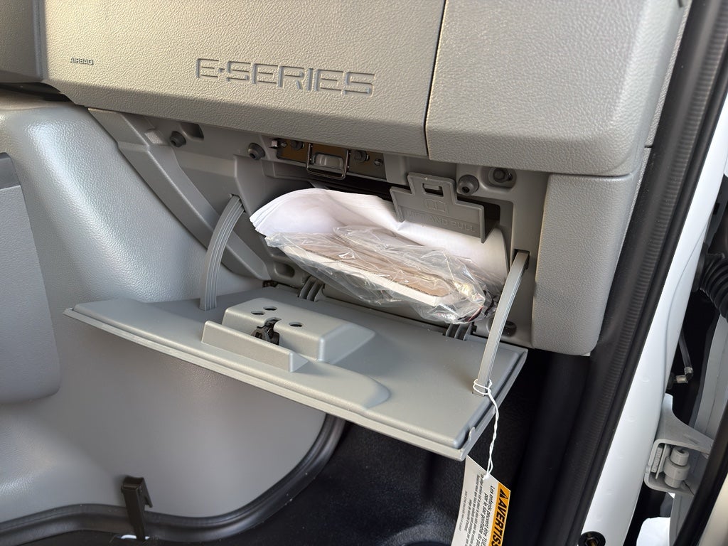 2026 Ford E-450 Super Duty E-450 DRW