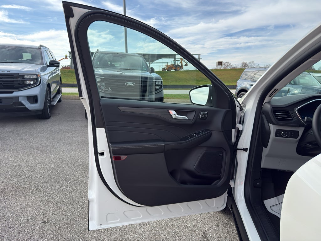 2026 Ford Escape Platinum™