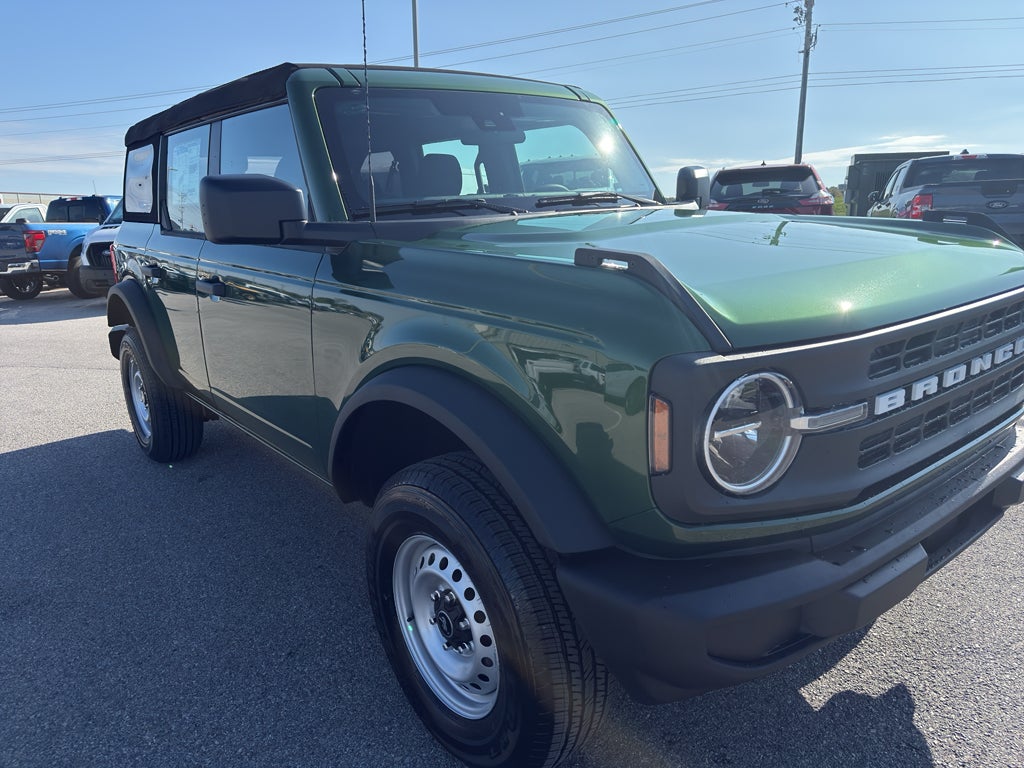 2025 Ford Bronco Base