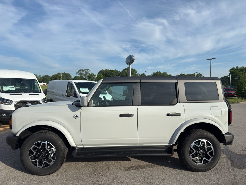 2026 Ford Bronco Outer Banks®