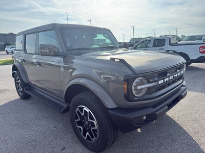 2026 Ford Bronco Outer Banks®