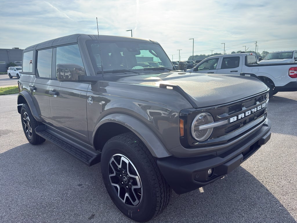 2026 Ford Bronco Outer Banks®