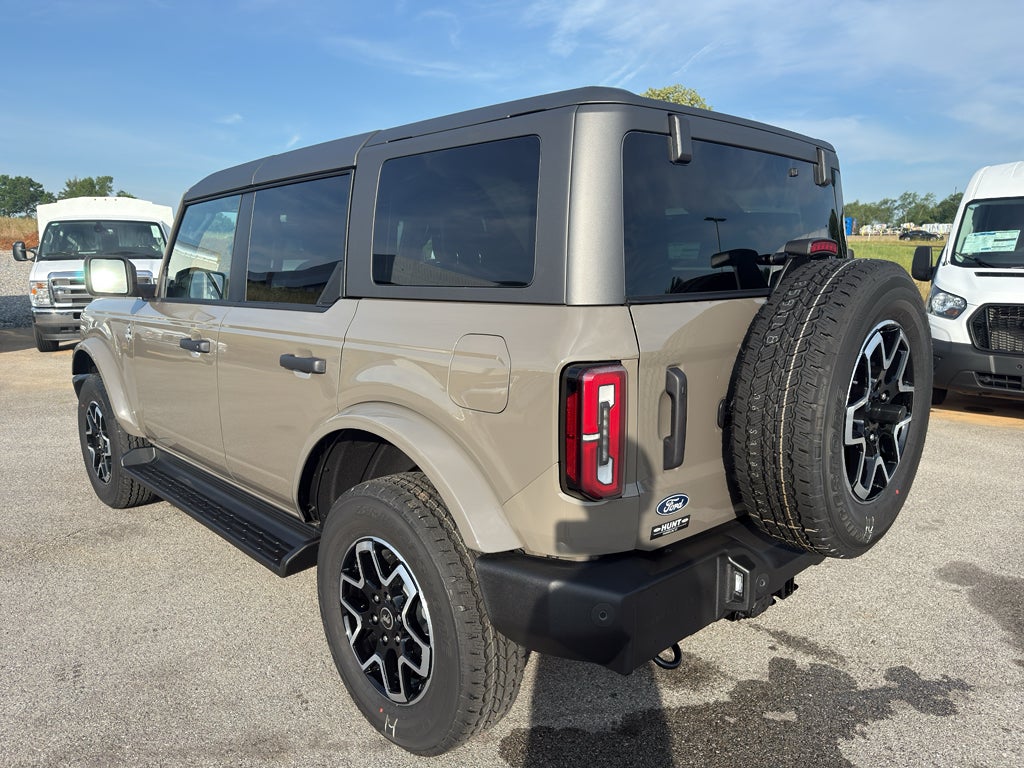 2026 Ford Bronco Outer Banks®