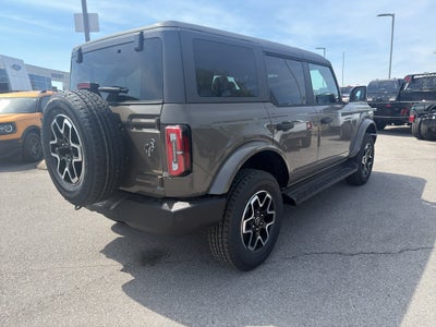 2026 Ford Bronco Outer Banks®