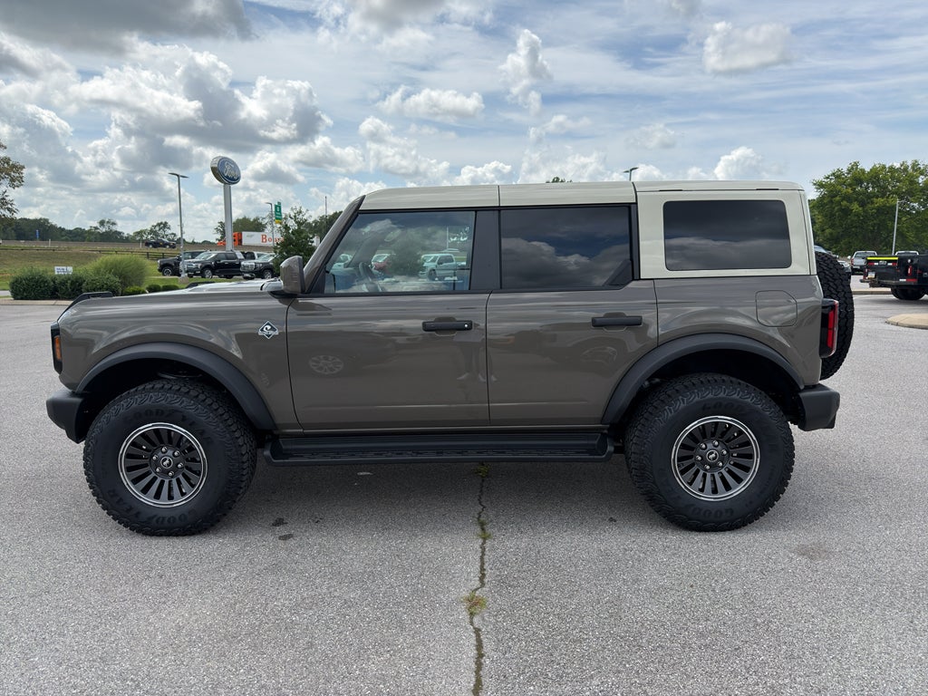 2026 Ford Bronco Outer Banks®