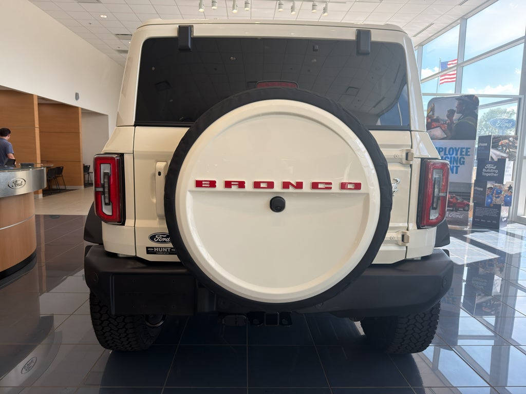 2026 Ford Bronco Outer Banks®