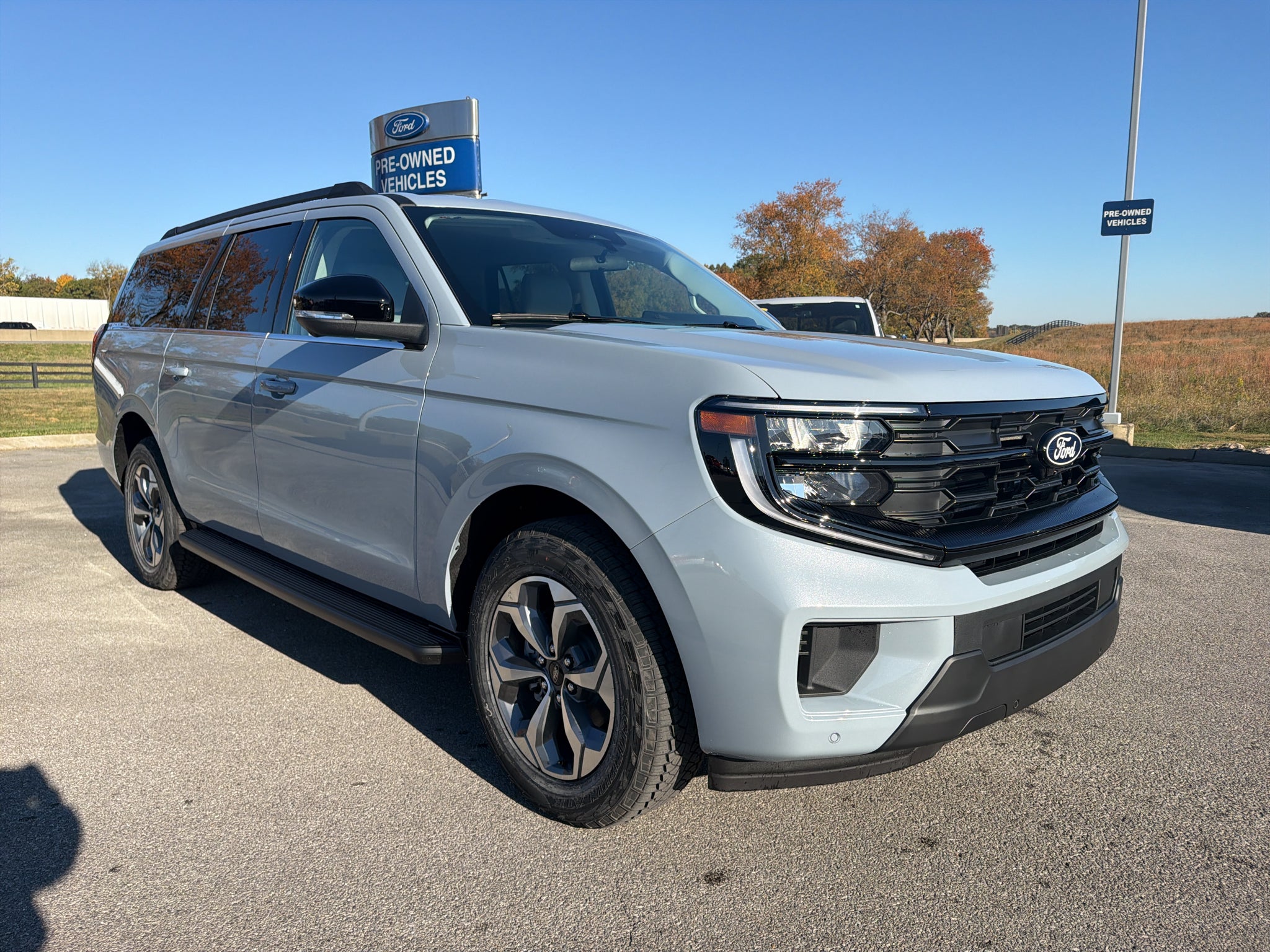 2027 Ford Expedition MAX MAX Active