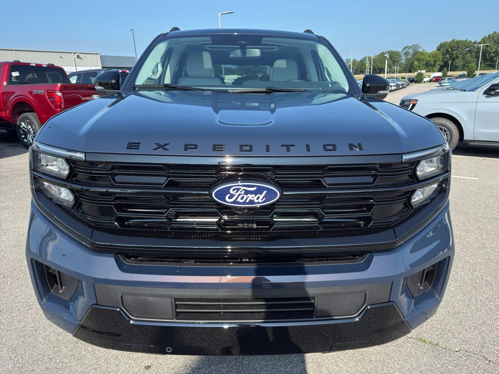 2027 Ford Expedition MAX MAX Platinum