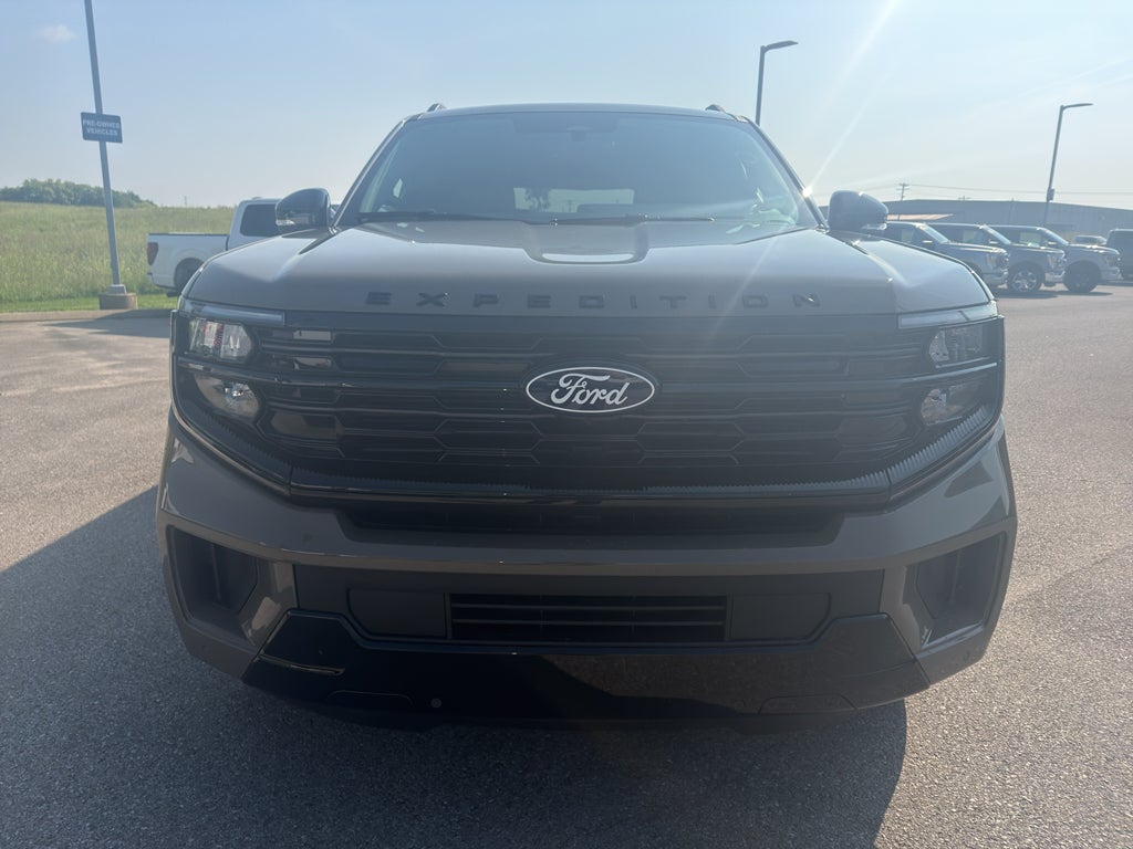 2027 Ford Expedition MAX MAX Platinum