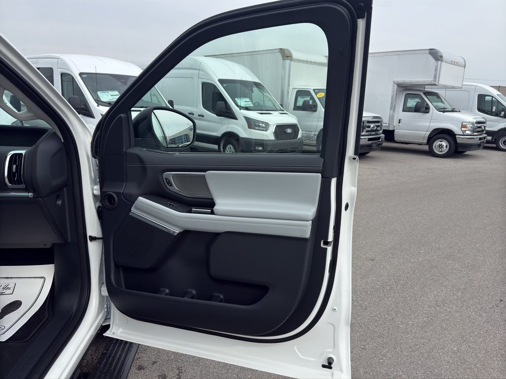 2026 Ford Expedition MAX MAX Platinum®