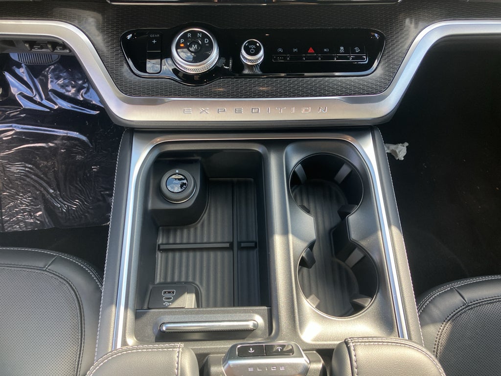 2026 Ford Expedition MAX MAX Platinum®
