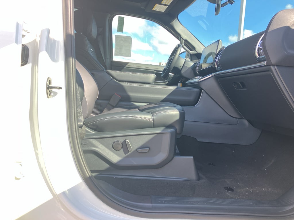 2026 Ford Expedition MAX MAX Platinum®
