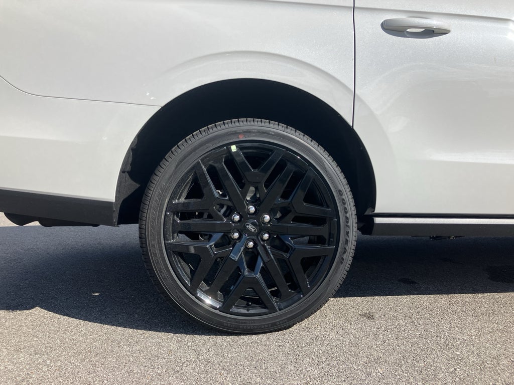 2026 Ford Expedition MAX MAX Platinum®