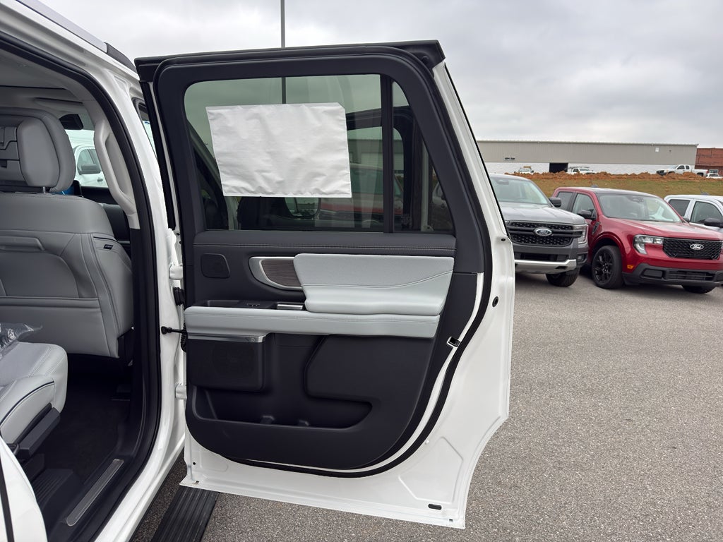 2026 Ford Expedition MAX MAX Platinum®