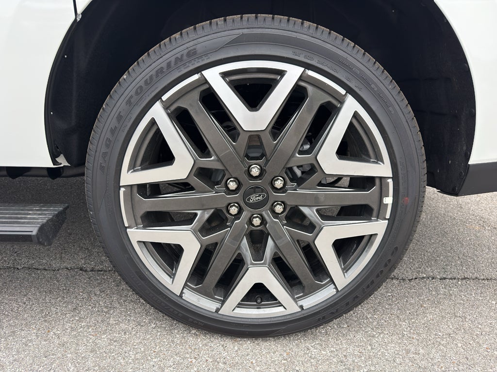 2026 Ford Expedition MAX MAX Platinum®