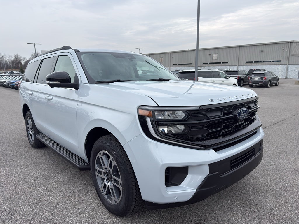 2026 Ford Expedition Active