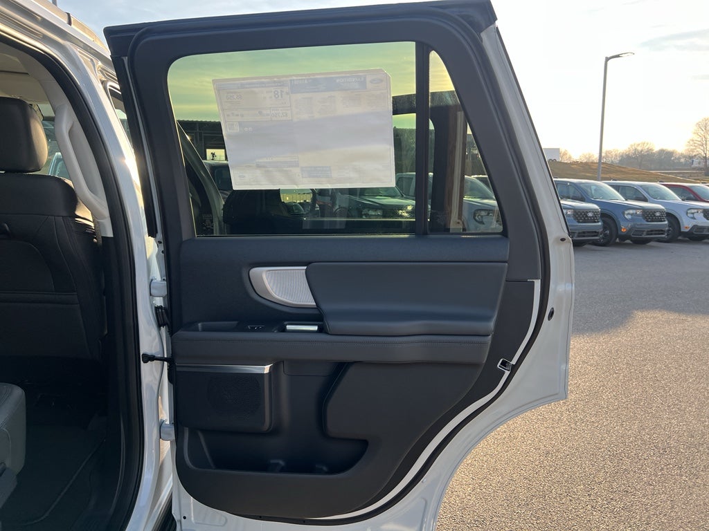 2026 Ford Expedition Active