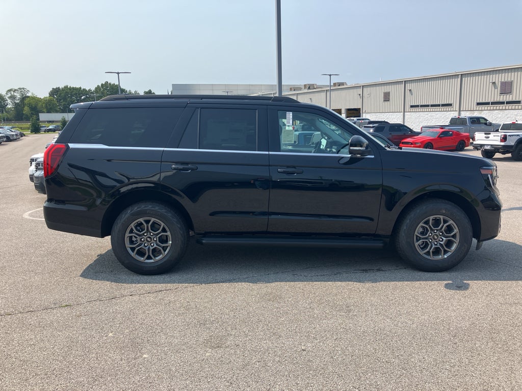 2027 Ford Expedition Active