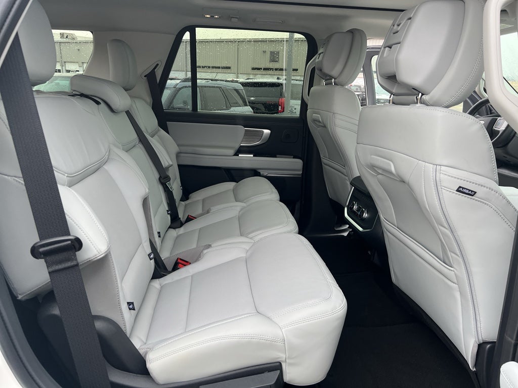 2026 Ford Expedition Platinum®