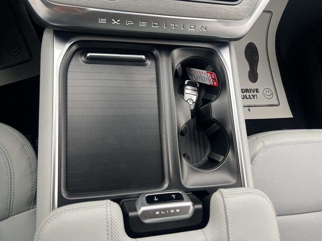 2026 Ford Expedition Platinum®