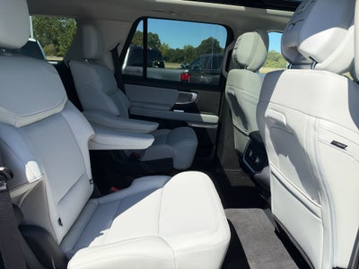 2026 Ford Expedition Platinum®