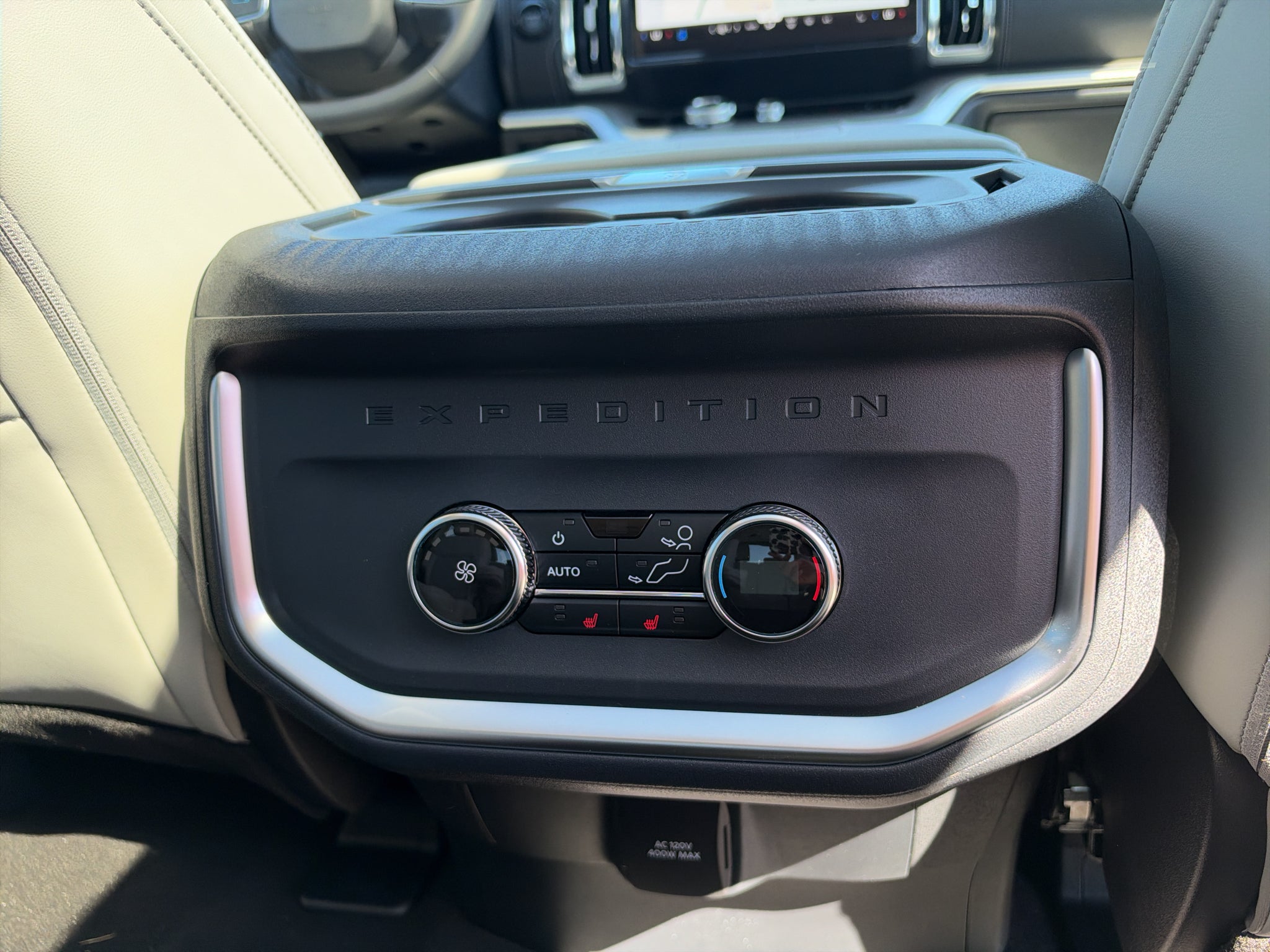 2026 Ford Expedition Platinum®