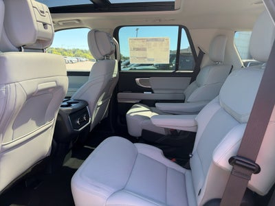 2026 Ford Expedition Platinum®