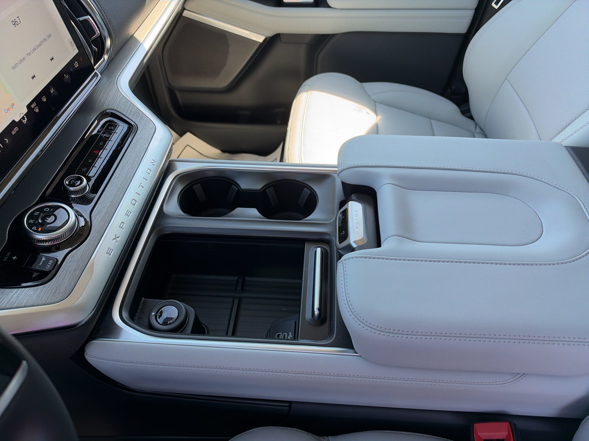 2026 Ford Expedition Platinum®