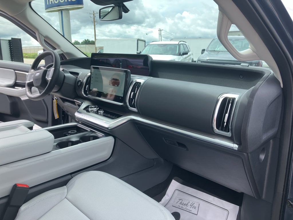 2027 Ford Expedition 4X4 PLATINUM
