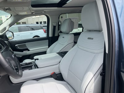 2027 Ford Expedition 4X4 PLATINUM