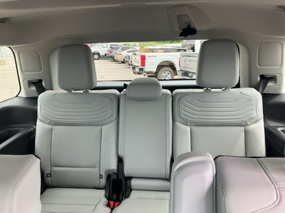 2027 Ford Expedition 4X4 PLATINUM