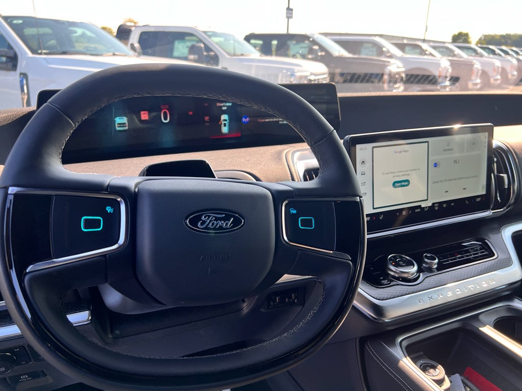 2025 Ford Expedition Platinum®