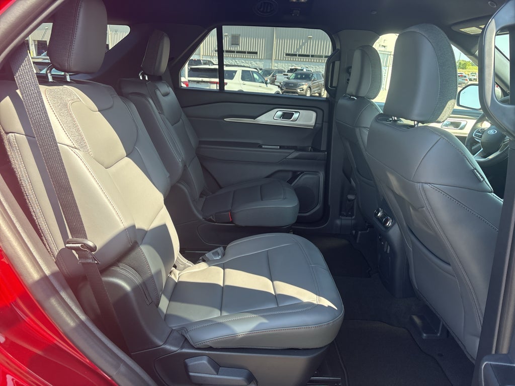 2027 Ford Explorer 4DR RWD ACTIVE