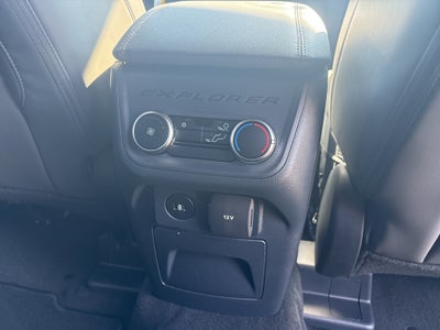 2027 Ford Explorer 4DR RWD ACTIVE