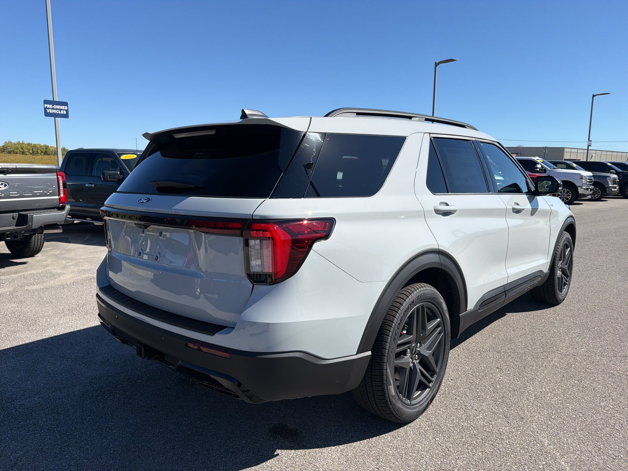 2027 Ford Explorer ST-Line