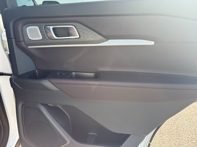 2027 Ford Explorer 4DR 4WD PLTNM