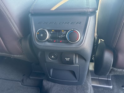 2027 Ford Explorer 4DR 4WD PLTNM