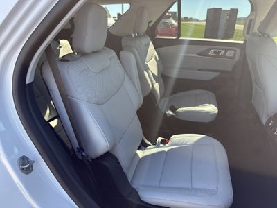 2026 Ford Explorer Platinum™