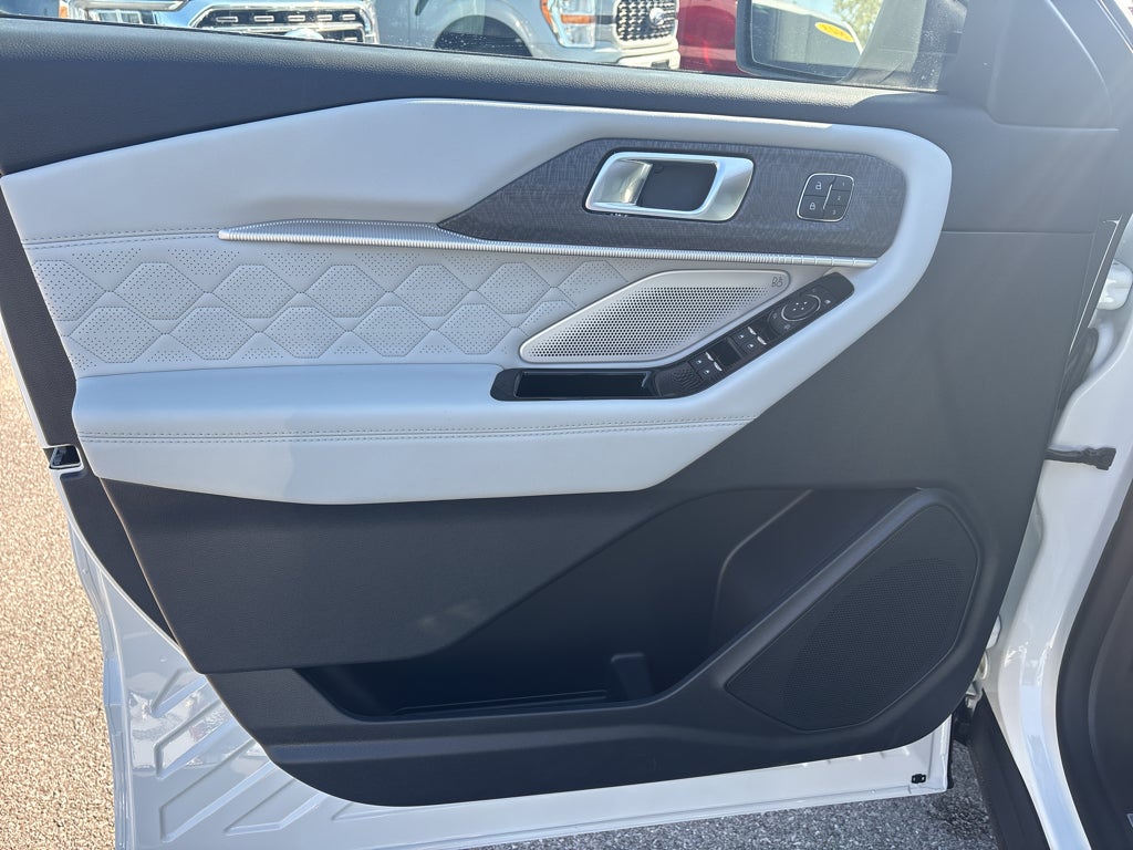 2026 Ford Explorer Platinum™