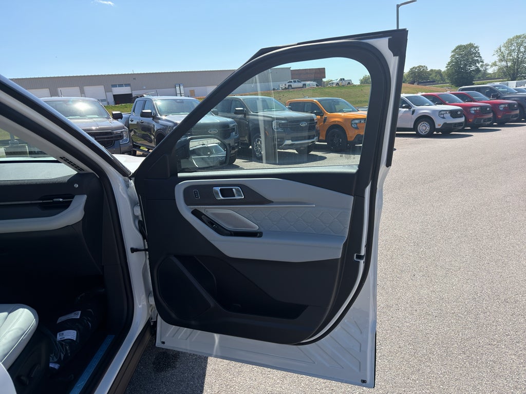 2026 Ford Explorer Platinum™